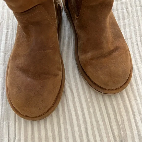 Ugg boots - Picture 6 of 6